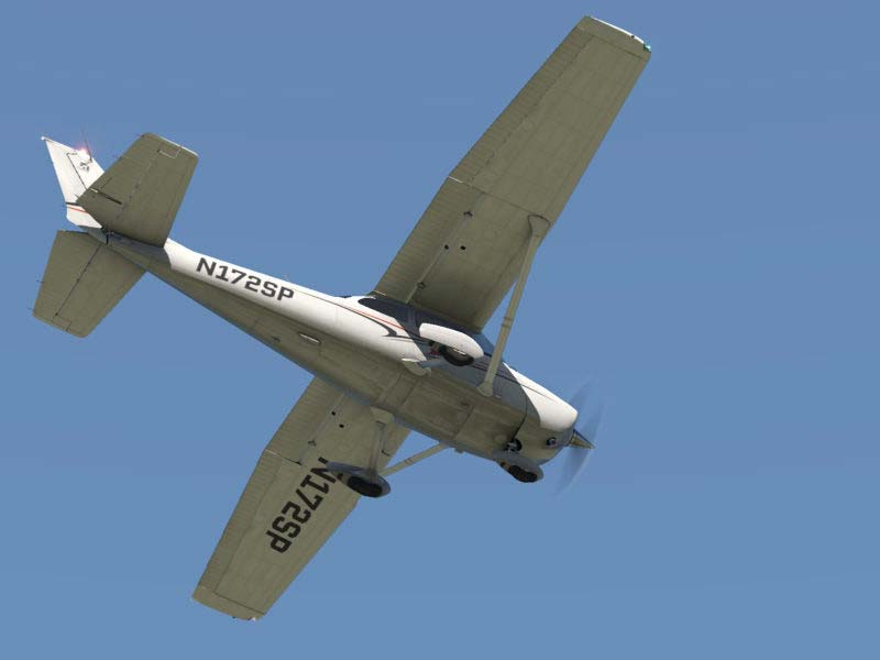 Cessna_172SP_from_below